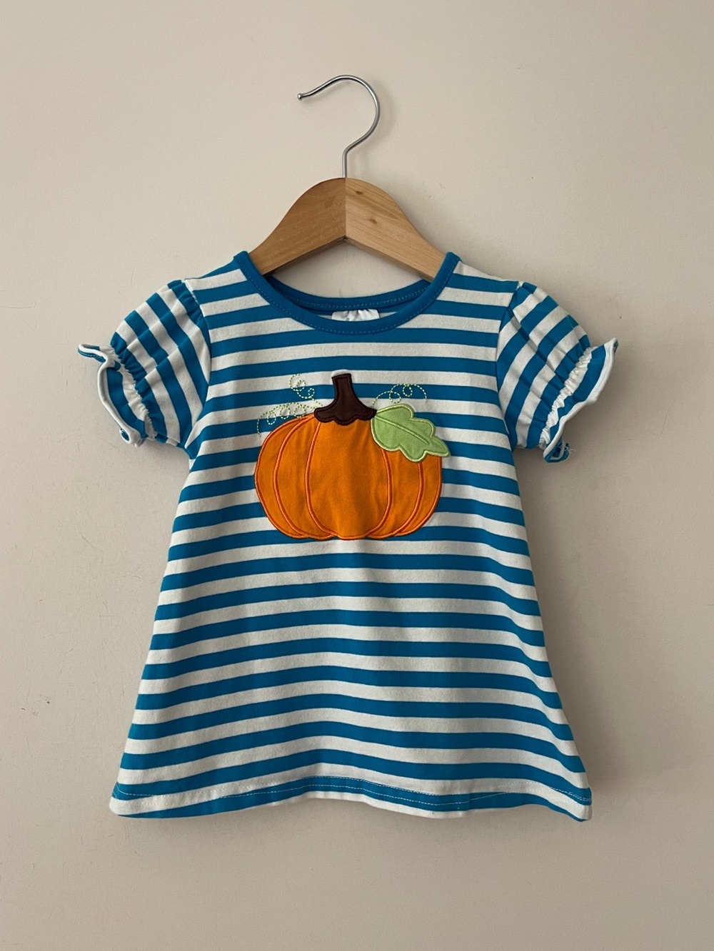 STITCHY FISH EUC Fall Pumpkin Appliqué Puff Sleeve Tunic Blouse
